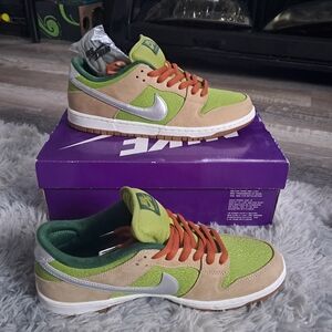 Nike Kids' Green and Tan Sneakers